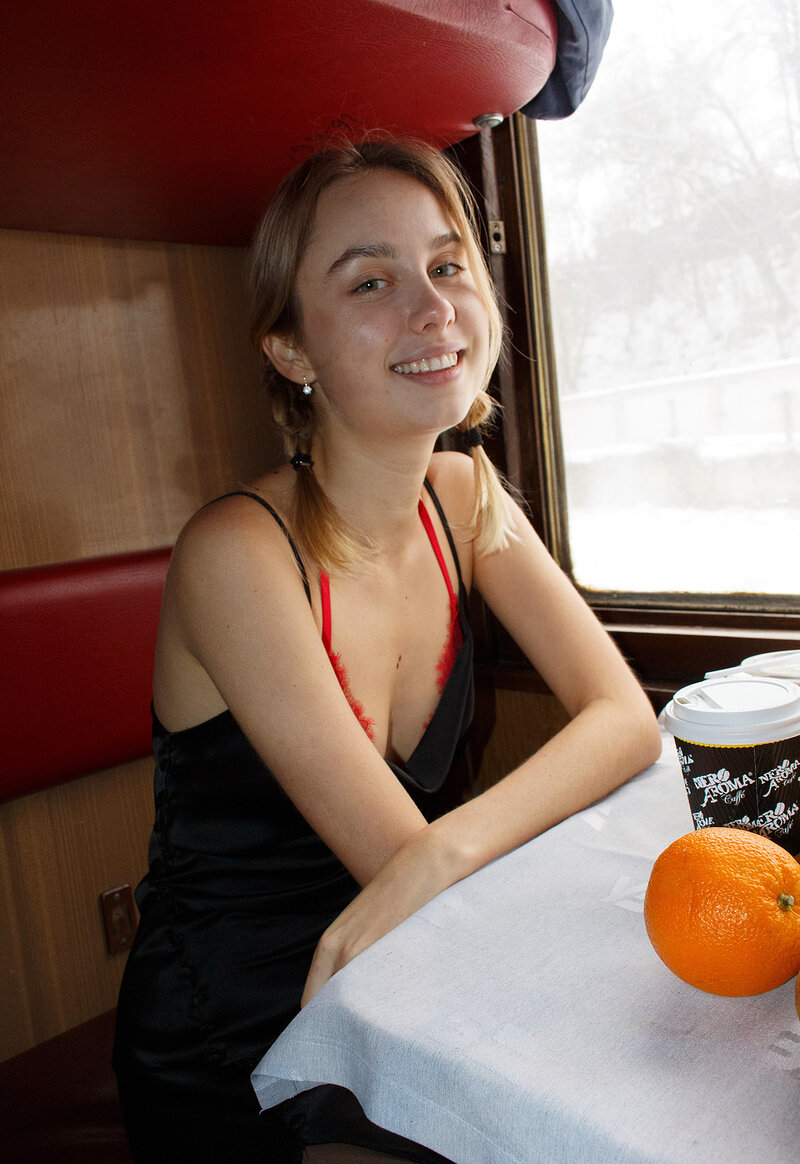 Фаина, 24